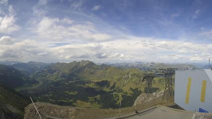 Glacier 3000: Cabane 2525m (glacier3000.ch)