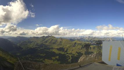 Glacier 3000: Cabane 2525m (glacier3000.ch)