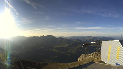 Glacier 3000: Cabane 2525m (glacier3000.ch)