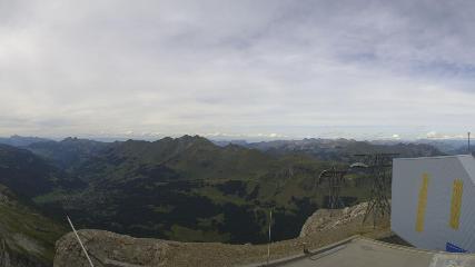 Glacier 3000: Cabane 2525m (glacier3000.ch)