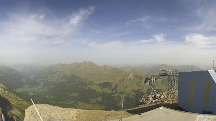 Glacier 3000: Cabane 2525m (glacier3000.ch)