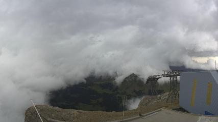 Glacier 3000: Cabane 2525m (glacier3000.ch)
