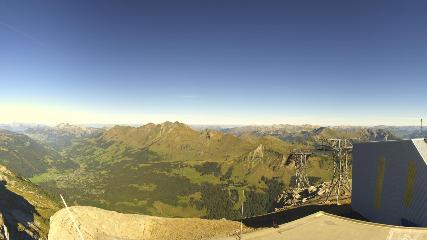 Glacier 3000: Cabane 2525m (glacier3000.ch)