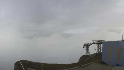 Glacier 3000: Cabane 2525m (glacier3000.ch)
