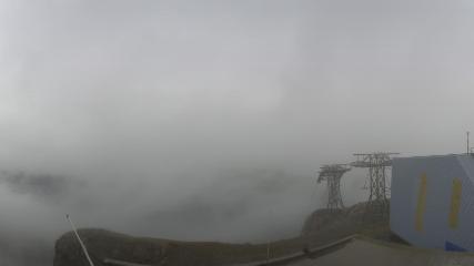 Glacier 3000: Cabane 2525m (glacier3000.ch)
