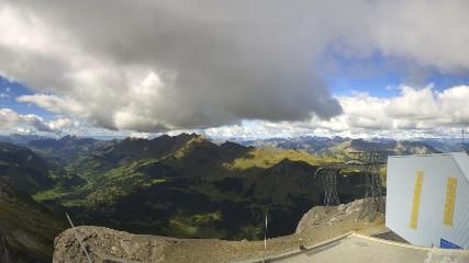Glacier 3000: Cabane 2525m (glacier3000.ch)