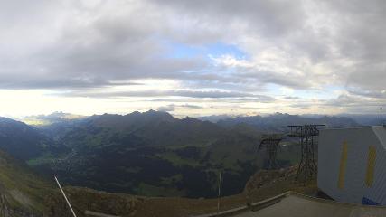 Glacier 3000: Cabane 2525m (glacier3000.ch)