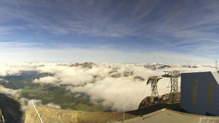Glacier 3000: Cabane 2525m (glacier3000.ch)