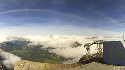 Glacier 3000: Cabane 2525m (glacier3000.ch)