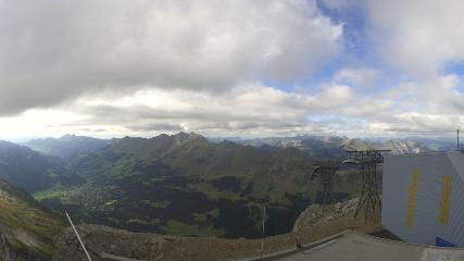 Glacier 3000: Cabane 2525m (glacier3000.ch)