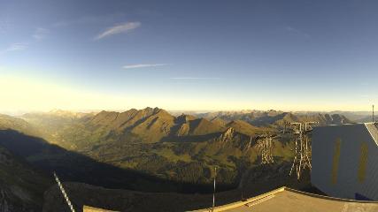 Glacier 3000: Cabane 2525m (glacier3000.ch)