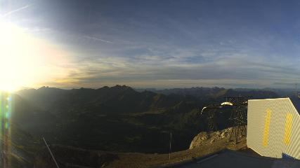 Glacier 3000: Cabane 2525m (glacier3000.ch)