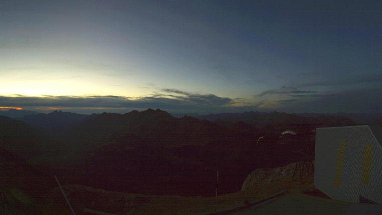 Webcam Glacier 3000: Cabane 2525m