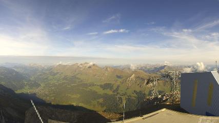 Glacier 3000: Cabane 2525m (glacier3000.ch)