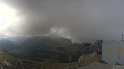 Glacier 3000: Cabane 2525m (glacier3000.ch)