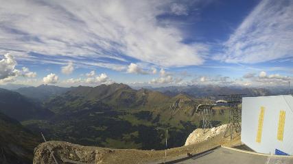 Glacier 3000: Cabane 2525m (glacier3000.ch)