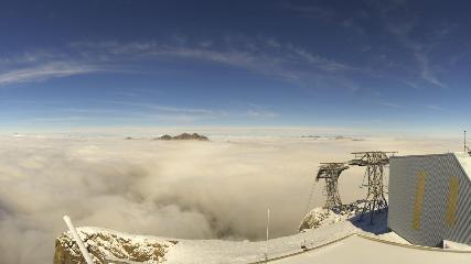 Glacier 3000: Cabane 2525m (glacier3000.ch)