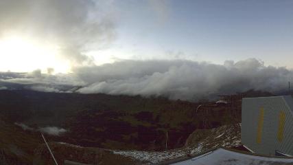 Glacier 3000: Cabane 2525m (glacier3000.ch)