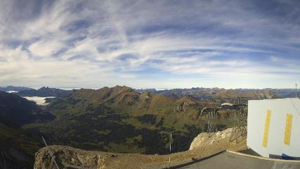 Glacier 3000: Cabane 2525m (glacier3000.ch)