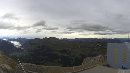 Glacier 3000: Cabane 2525m (glacier3000.ch)