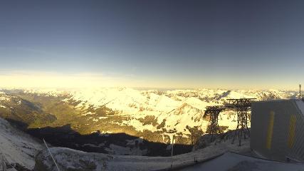 Glacier 3000: Cabane 2525m (glacier3000.ch)