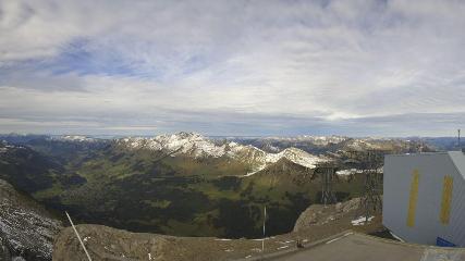 Glacier 3000: Cabane 2525m (glacier3000.ch)