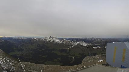 Glacier 3000: Cabane 2525m (glacier3000.ch)