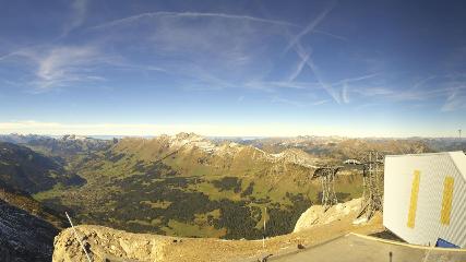 Glacier 3000: Cabane 2525m (glacier3000.ch)