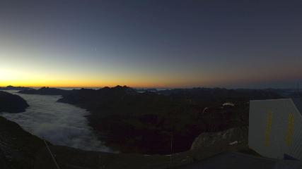 Glacier 3000: Cabane 2525m (glacier3000.ch)