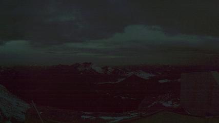 Glacier 3000: Cabane 2525m (glacier3000.ch)