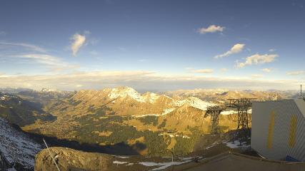 Glacier 3000: Cabane 2525m (glacier3000.ch)