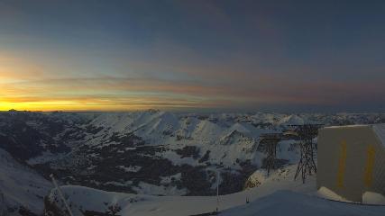 Glacier 3000: Cabane 2525m (glacier3000.ch)