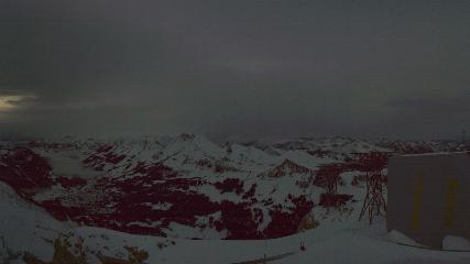 Glacier 3000: Cabane 2525m (glacier3000.ch)