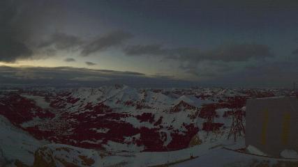 Glacier 3000: Cabane 2525m (glacier3000.ch)