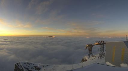 Glacier 3000: Cabane 2525m (glacier3000.ch)