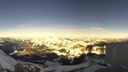 Glacier 3000: Cabane 2525m (glacier3000.ch)