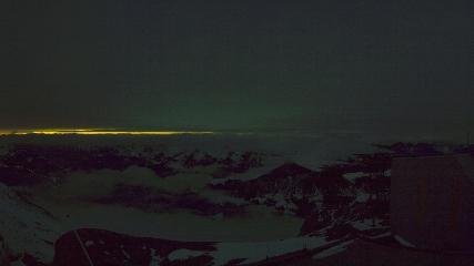 Glacier 3000: Cabane 2525m (glacier3000.ch)