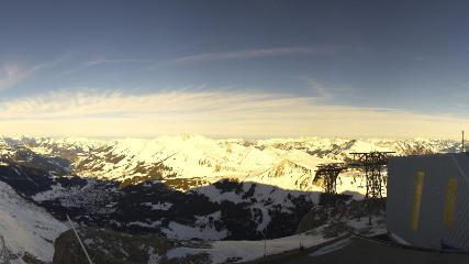 Glacier 3000: Cabane 2525m (glacier3000.ch)