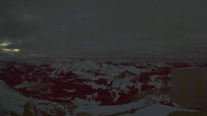 Glacier 3000: Cabane 2525m (glacier3000.ch)