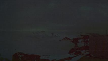 Glacier 3000: Cabane 2525m (glacier3000.ch)