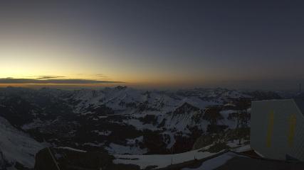 Glacier 3000: Cabane 2525m (glacier3000.ch)