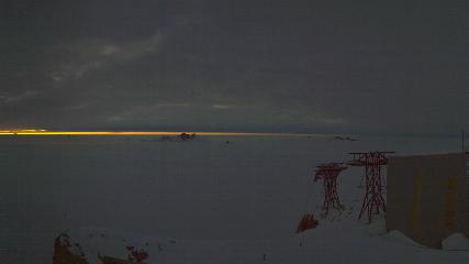 Glacier 3000: Cabane 2525m (glacier3000.ch)