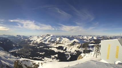 Glacier 3000: Cabane 2525m (glacier3000.ch)