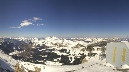 Glacier 3000: Cabane 2525m (glacier3000.ch)