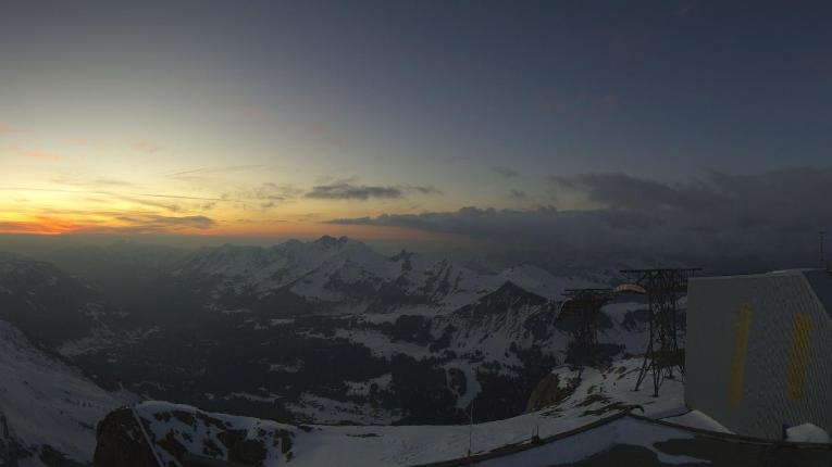 Webcam Glacier 3000: Cabane 2525m