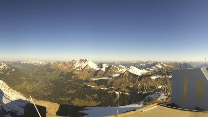 Glacier 3000: Cabane 2525m (glacier3000.ch)