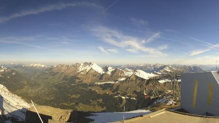 Glacier 3000: Cabane 2525m (glacier3000.ch)