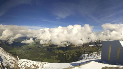 Glacier 3000: Cabane 2525m (glacier3000.ch)