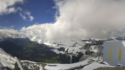 Glacier 3000: Cabane 2525m (glacier3000.ch)