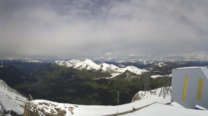 Glacier 3000: Cabane 2525m (glacier3000.ch)
